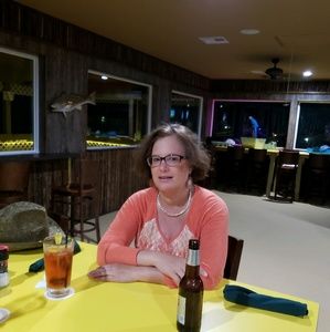 Meet your Posher, Liane